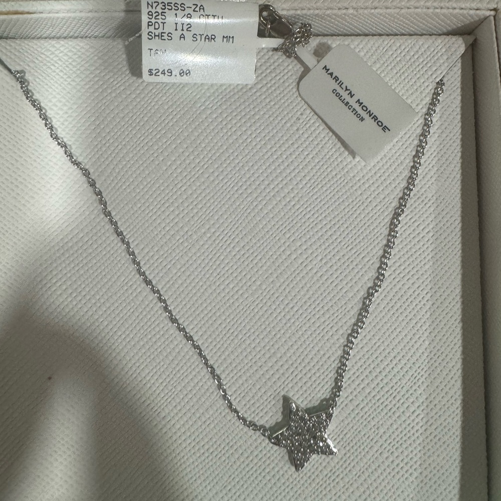 Marilyn Monroe diamond necklace